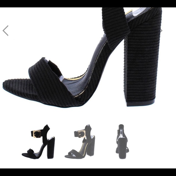 NWB ribbed Black Heels - Picture 2 of 2